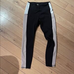 Pocketed Black and Tan Women's Leggings